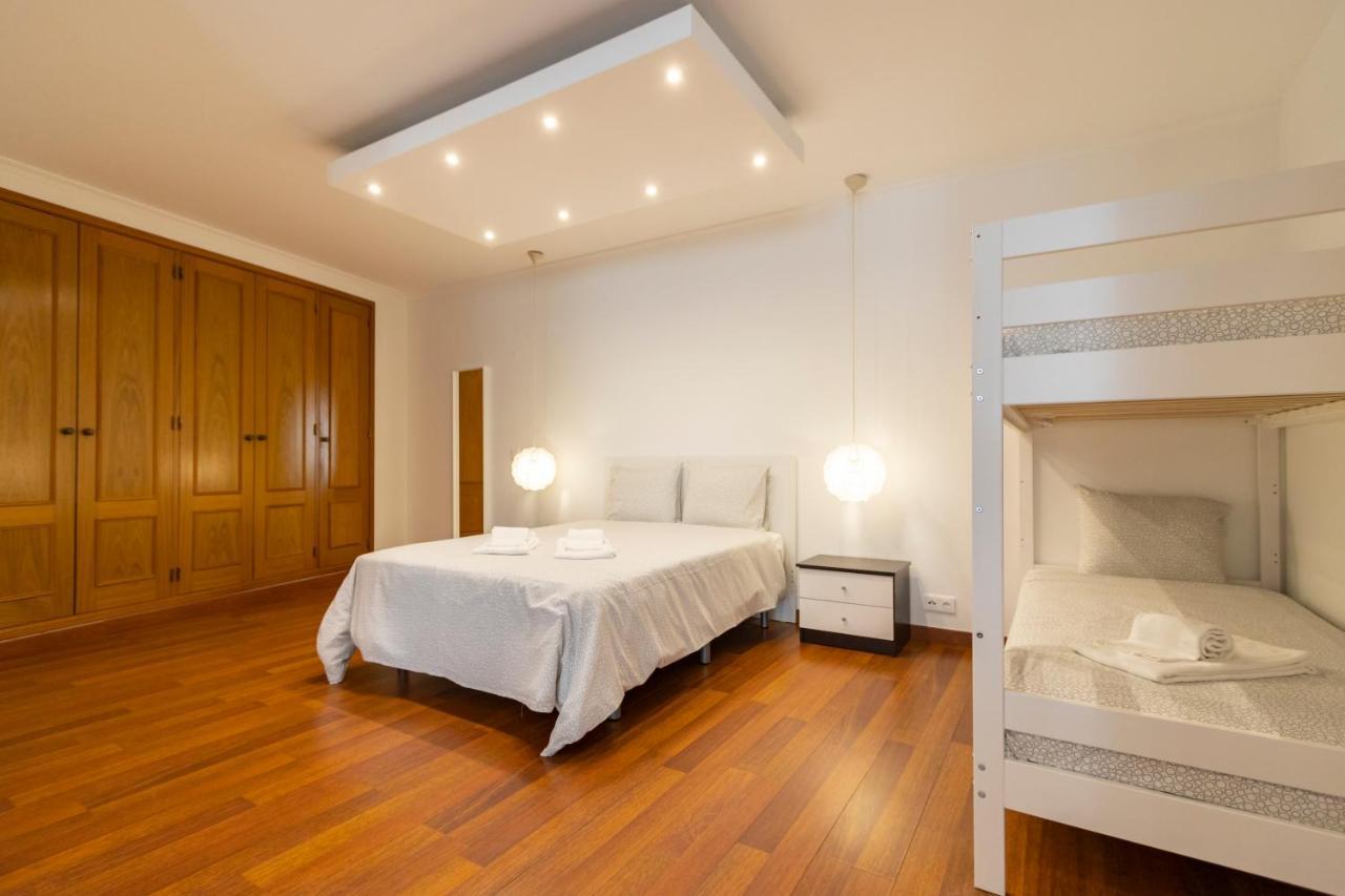 Spaceful Apartment In Albufeira Kültér fotó