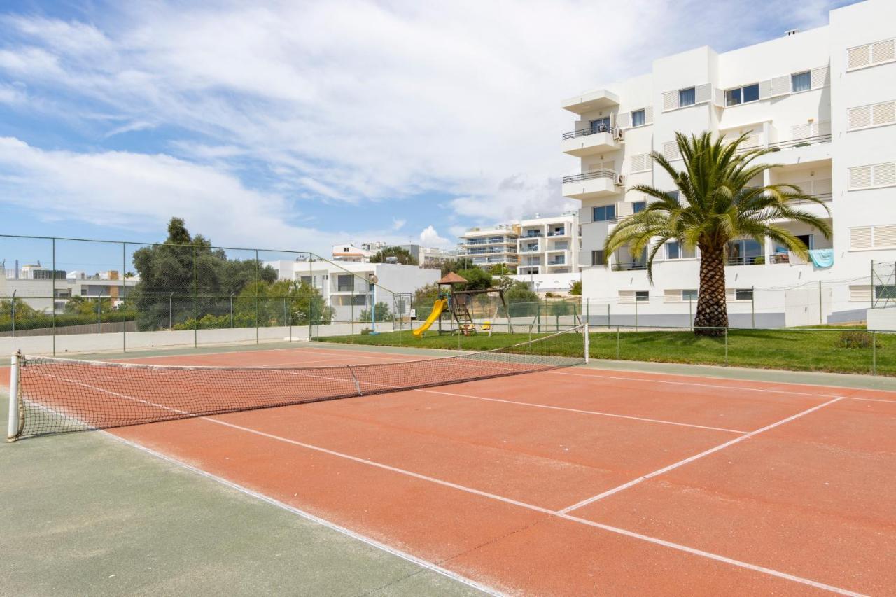 Spaceful Apartment In Albufeira Kültér fotó