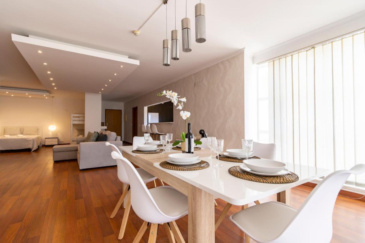 Spaceful Apartment In Albufeira Kültér fotó